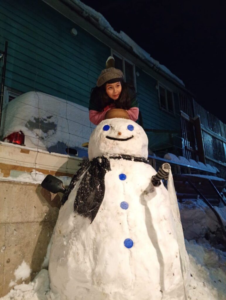 ¡Coyhaique se viste de nieve! Municipio invita a las familias a participar en entretenido concurso de monos de nieve