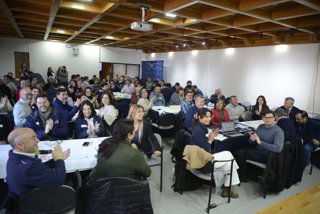 Aysén pone sus propuestas sobre la mesa para avanzar hacia un Estado que responda mejor a las personasNota de Prensa: Diálogos regionales